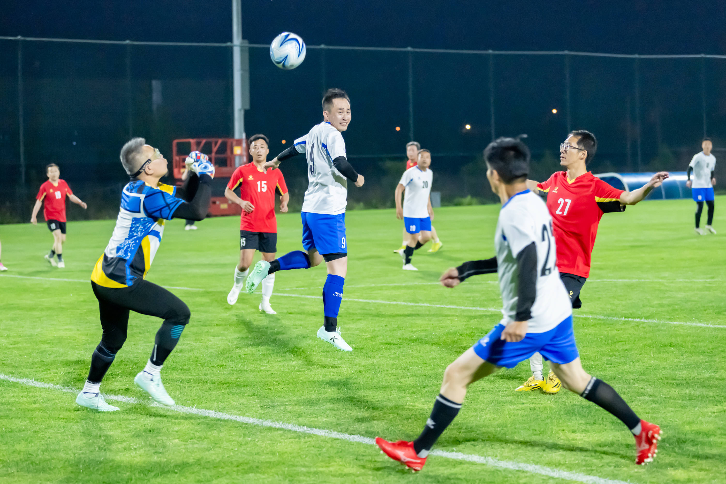 里直接撕开 里直接撕开